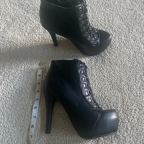 🌸 Ardene 🌸 lace up stiletto booties - Picture 7 of 7